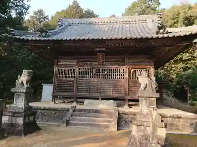 桑原神社の本殿・本堂