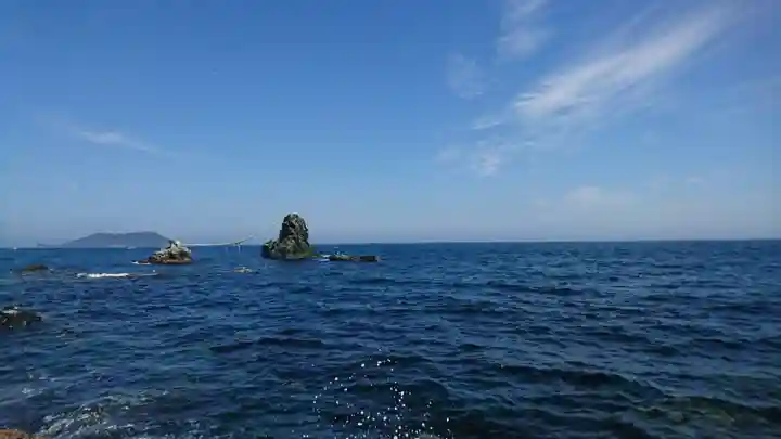 ビシャゴ浦姉妹岩(大分県)