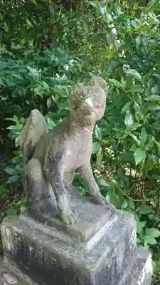 長石稲荷神社の狛犬