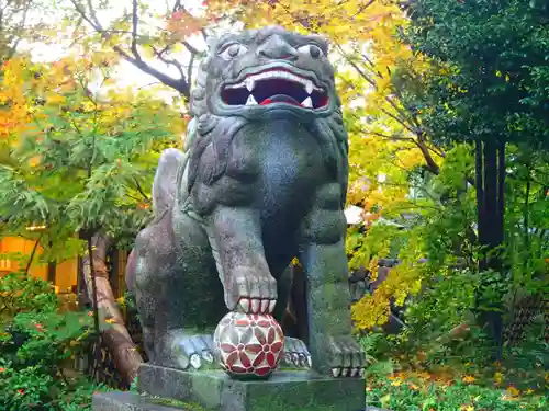 岩槻久伊豆神社の狛犬