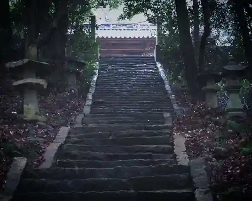 青龍神社の建物その他