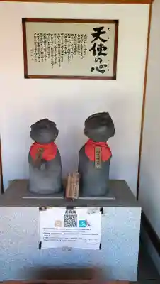 老い呆け来ず地蔵堂の{uncategorized: "未分類", other: "その他", undefined: "問題あり", building: "その他建物", grave: "お墓", sacred_gate: "鳥居", guardian: "狛犬", statue: "像", buddha: "仏像", history: "歴史", nature: "自然", garden: "庭園", animal: "動物", pagoda: "塔", temizu: "手水舎", mountain_gate: "山門・神門", sanctuary: "本殿・本堂", subordinate: "末社・摂社", art: "芸術", scenery: "景色", jizo: "地蔵", ema: "絵馬", goshuin: "御朱印", omikuji: "おみくじ", items: "授与品その他", amulet: "お守り", goshuincho: "御朱印帳", eats: "食事", festival: "お祭り", votive_dance: "神楽", shichigosan: "七五三参", wedding: "結婚式", experience: "体験その他", initially: "初詣", around: "周辺", anti_infection: "感染症対策"}