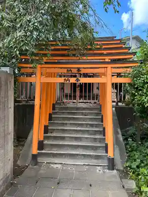 尾戈女稲荷神社(神奈川県)
