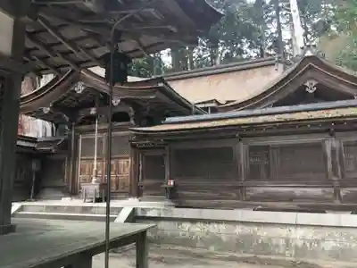 油日神社の本殿・本堂