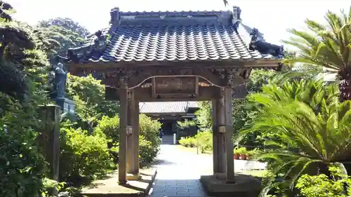 了仙寺の山門