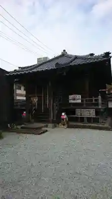 洞林寺の本殿・本堂