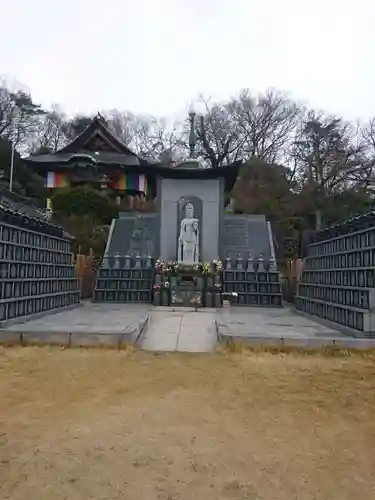 埼玉厄除け開運大師・龍泉寺（切り絵御朱印発祥の寺）のその他建物