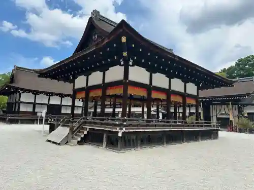 賀茂御祖神社（下鴨神社）の{uncategorized: "未分類", other: "その他", undefined: "問題あり", building: "その他建物", grave: "お墓", sacred_gate: "鳥居", guardian: "狛犬", statue: "像", buddha: "仏像", history: "歴史", nature: "自然", garden: "庭園", animal: "動物", pagoda: "塔", temizu: "手水舎", mountain_gate: "山門・神門", sanctuary: "本殿・本堂", subordinate: "末社・摂社", art: "芸術", scenery: "景色", jizo: "地蔵", ema: "絵馬", goshuin: "御朱印", omikuji: "おみくじ", items: "授与品その他", amulet: "お守り", goshuincho: "御朱印帳", eats: "食事", festival: "お祭り", votive_dance: "神楽", shichigosan: "七五三参", wedding: "結婚式", experience: "体験その他", initially: "初詣", around: "周辺", anti_infection: "感染症対策"}