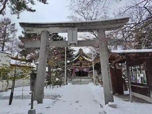 彌彦神社　(伊夜日子神社)の鳥居
