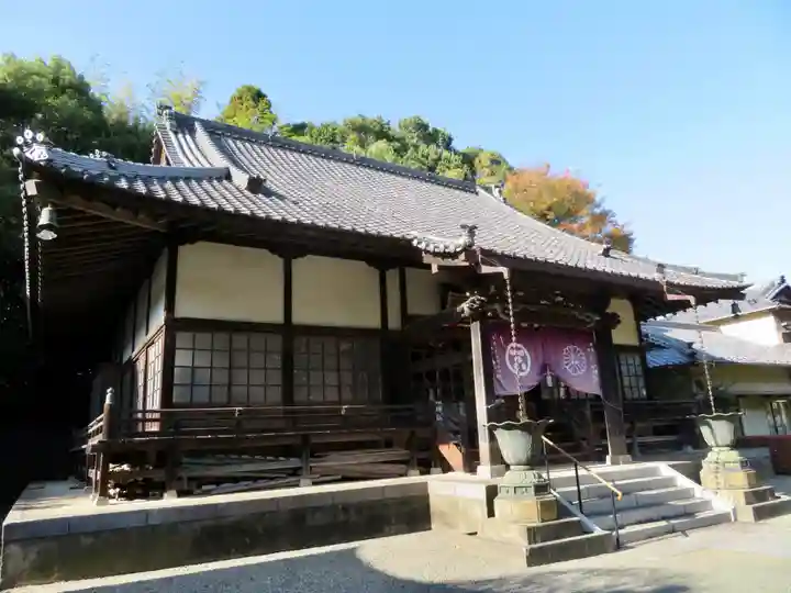 天台宗 長窪山 正覚寺の本殿・本堂