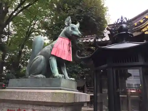 豊川稲荷東京別院の狛犬