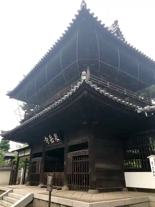 泉岳寺の山門・神門