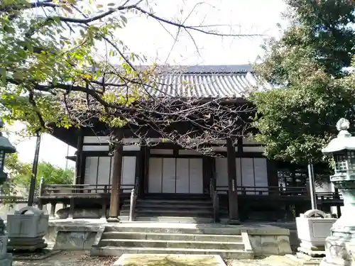 本徳寺の本殿・本堂