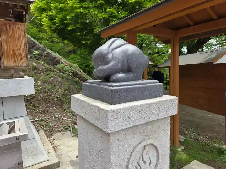うさぎ神社(山梨県)