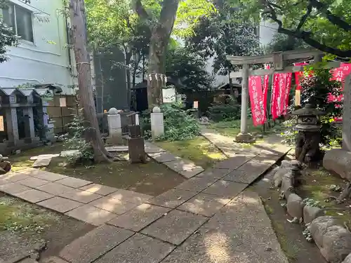 くまくま神社(導きの社 熊野町熊野神社)(東京都)