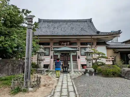 明照寺の本殿・本堂