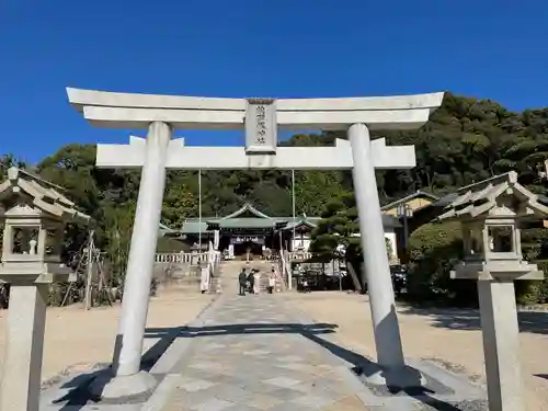 鶴羽根神社の鳥居