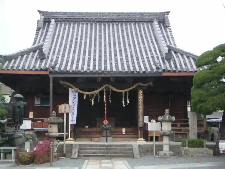 勝龍寺の本殿・本堂