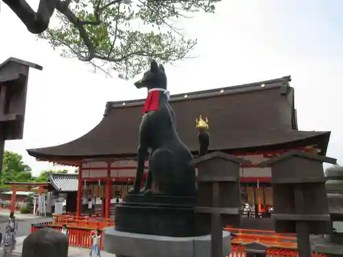 伏見稲荷大社の狛犬