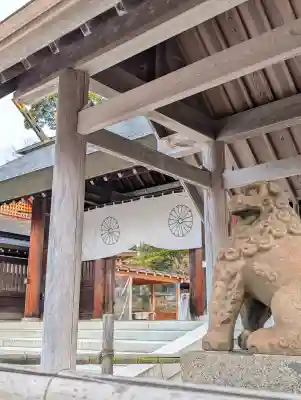 丹後一ノ宮 元伊勢 籠神社の{uncategorized: "未分類", other: "その他", undefined: "問題あり", building: "その他建物", grave: "お墓", sacred_gate: "鳥居", guardian: "狛犬", statue: "像", buddha: "仏像", history: "歴史", nature: "自然", garden: "庭園", animal: "動物", pagoda: "塔", temizu: "手水舎", mountain_gate: "山門・神門", sanctuary: "本殿・本堂", subordinate: "末社・摂社", art: "芸術", scenery: "景色", jizo: "地蔵", ema: "絵馬", goshuin: "御朱印", omikuji: "おみくじ", items: "授与品その他", amulet: "お守り", goshuincho: "御朱印帳", eats: "食事", festival: "お祭り", votive_dance: "神楽", shichigosan: "七五三参", wedding: "結婚式", experience: "体験その他", initially: "初詣", around: "周辺", anti_infection: "感染症対策"}