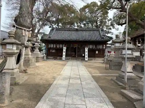 長田神社の{uncategorized: "未分類", other: "その他", undefined: "問題あり", building: "その他建物", grave: "お墓", sacred_gate: "鳥居", guardian: "狛犬", statue: "像", buddha: "仏像", history: "歴史", nature: "自然", garden: "庭園", animal: "動物", pagoda: "塔", temizu: "手水舎", mountain_gate: "山門・神門", sanctuary: "本殿・本堂", subordinate: "末社・摂社", art: "芸術", scenery: "景色", jizo: "地蔵", ema: "絵馬", goshuin: "御朱印", omikuji: "おみくじ", items: "授与品その他", amulet: "お守り", goshuincho: "御朱印帳", eats: "食事", festival: "お祭り", votive_dance: "神楽", shichigosan: "七五三参", wedding: "結婚式", experience: "体験その他", initially: "初詣", around: "周辺", anti_infection: "感染症対策"}