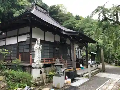 鏡円坊の本殿・本堂