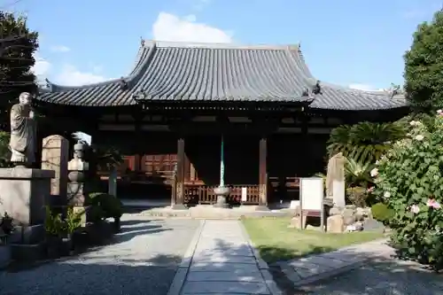 長遠寺の本殿・本堂