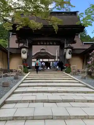 高野山金剛峯寺の山門・神門