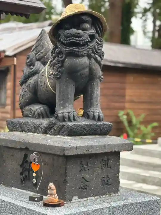 札幌諏訪神社の狛犬