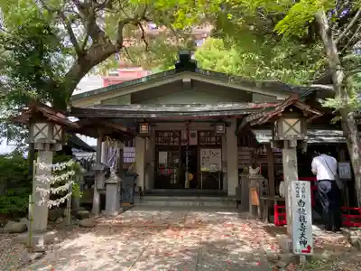 洲嵜神社の本殿・本堂