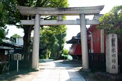 麻布氷川神社の鳥居