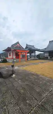 龍光院の{uncategorized: "未分類", other: "その他", undefined: "問題あり", building: "その他建物", grave: "お墓", sacred_gate: "鳥居", guardian: "狛犬", statue: "像", buddha: "仏像", history: "歴史", nature: "自然", garden: "庭園", animal: "動物", pagoda: "塔", temizu: "手水舎", mountain_gate: "山門・神門", sanctuary: "本殿・本堂", subordinate: "末社・摂社", art: "芸術", scenery: "景色", jizo: "地蔵", ema: "絵馬", goshuin: "御朱印", omikuji: "おみくじ", items: "授与品その他", amulet: "お守り", goshuincho: "御朱印帳", eats: "食事", festival: "お祭り", votive_dance: "神楽", shichigosan: "七五三参", wedding: "結婚式", experience: "体験その他", initially: "初詣", around: "周辺", anti_infection: "感染症対策"}