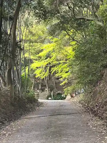 岩上神社の周辺