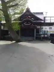 青森寺の本殿