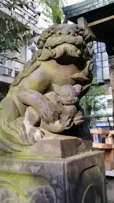 稲荷鬼王神社の狛犬