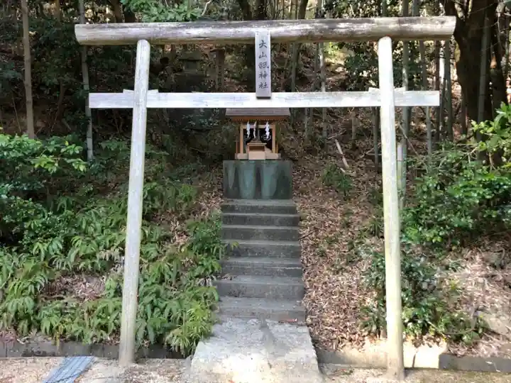宇佐八幡神社の末社・摂社