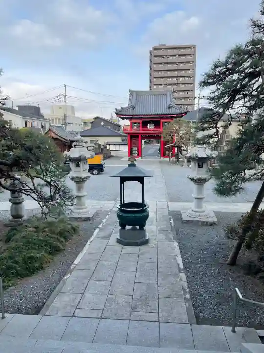 浄念寺の{uncategorized: "未分類", other: "その他", undefined: "問題あり", building: "その他建物", grave: "お墓", sacred_gate: "鳥居", guardian: "狛犬", statue: "像", buddha: "仏像", history: "歴史", nature: "自然", garden: "庭園", animal: "動物", pagoda: "塔", temizu: "手水舎", mountain_gate: "山門・神門", sanctuary: "本殿・本堂", subordinate: "末社・摂社", art: "芸術", scenery: "景色", jizo: "地蔵", ema: "絵馬", goshuin: "御朱印", omikuji: "おみくじ", items: "授与品その他", amulet: "お守り", goshuincho: "御朱印帳", eats: "食事", festival: "お祭り", votive_dance: "神楽", shichigosan: "七五三参", wedding: "結婚式", experience: "体験その他", initially: "初詣", around: "周辺", anti_infection: "感染症対策"}