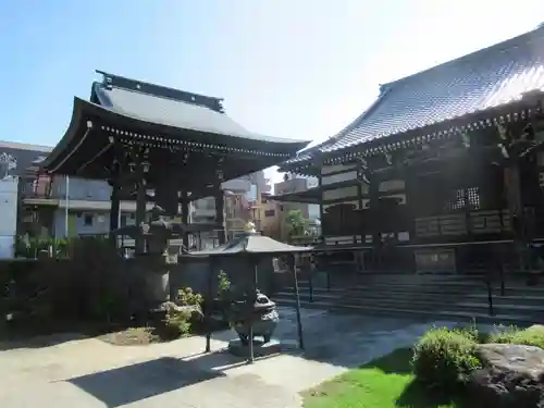 西雲寺の本殿