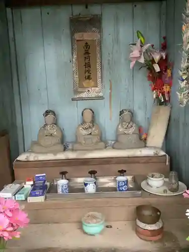 延命地蔵尊の地蔵