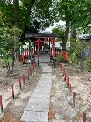 東鳴尾皇太神社の末社・摂社