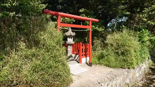 紅葉稲荷社の鳥居