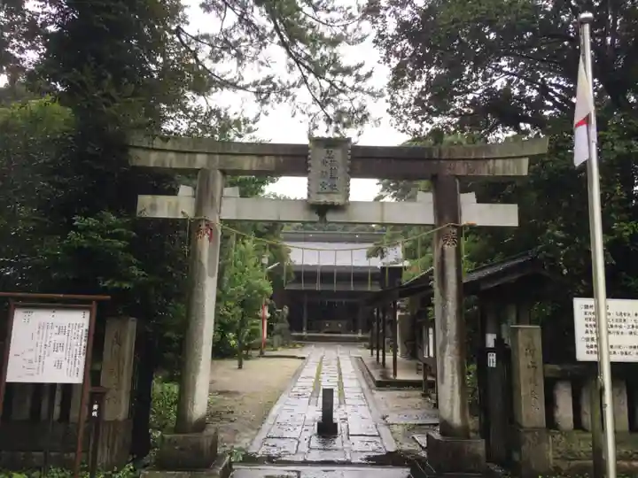 忍 諏訪神社・東照宮 の鳥居