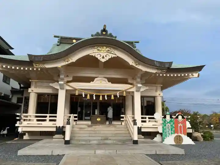 岡山神社の本殿・本堂