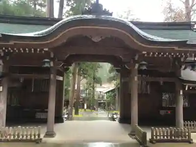 岡太神社・大瀧神社の山門・神門