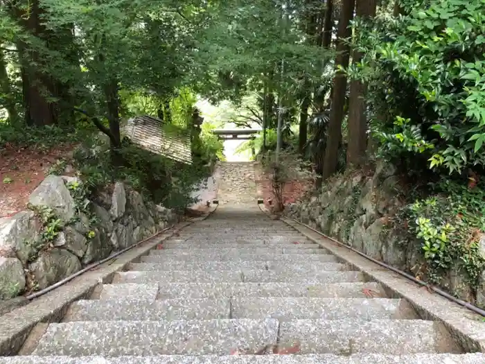 八幡神社の建物その他