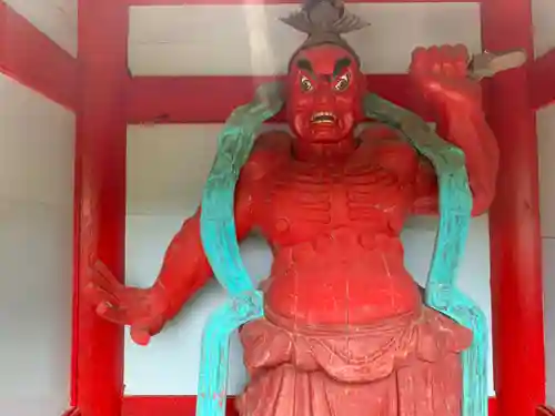 西光寺の像