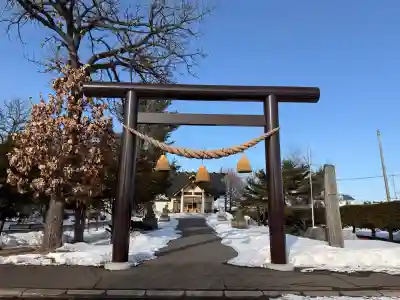 士幌神社の{uncategorized: "未分類", other: "その他", undefined: "問題あり", building: "その他建物", grave: "お墓", sacred_gate: "鳥居", guardian: "狛犬", statue: "像", buddha: "仏像", history: "歴史", nature: "自然", garden: "庭園", animal: "動物", pagoda: "塔", temizu: "手水舎", mountain_gate: "山門・神門", sanctuary: "本殿・本堂", subordinate: "末社・摂社", art: "芸術", scenery: "景色", jizo: "地蔵", ema: "絵馬", goshuin: "御朱印", omikuji: "おみくじ", items: "授与品その他", amulet: "お守り", goshuincho: "御朱印帳", eats: "食事", festival: "お祭り", votive_dance: "神楽", shichigosan: "七五三参", wedding: "結婚式", experience: "体験その他", initially: "初詣", around: "周辺", anti_infection: "感染症対策"}