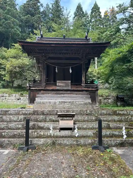 新海三社神社(長野県)