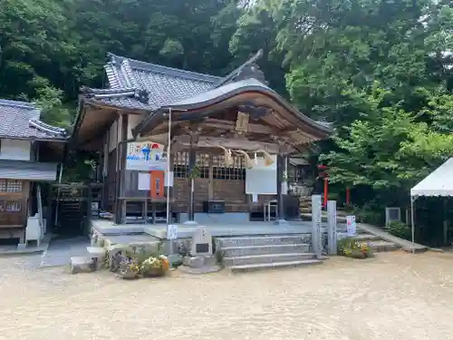石上布都魂神社(岡山県)