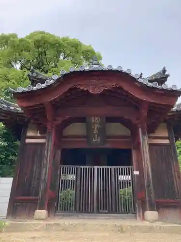 常福寺の山門・神門